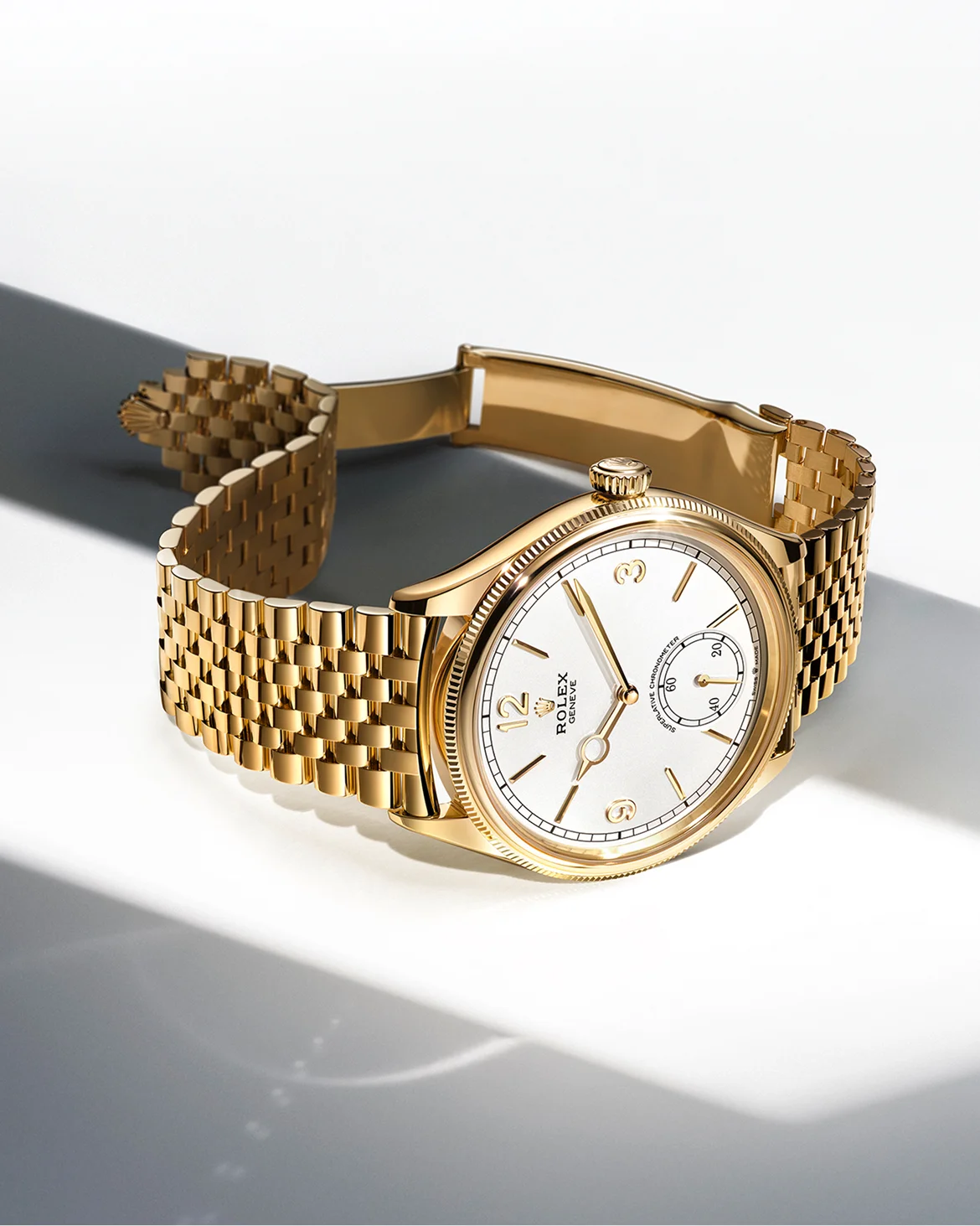The 1908 perpetuates the original boldness of Rolex