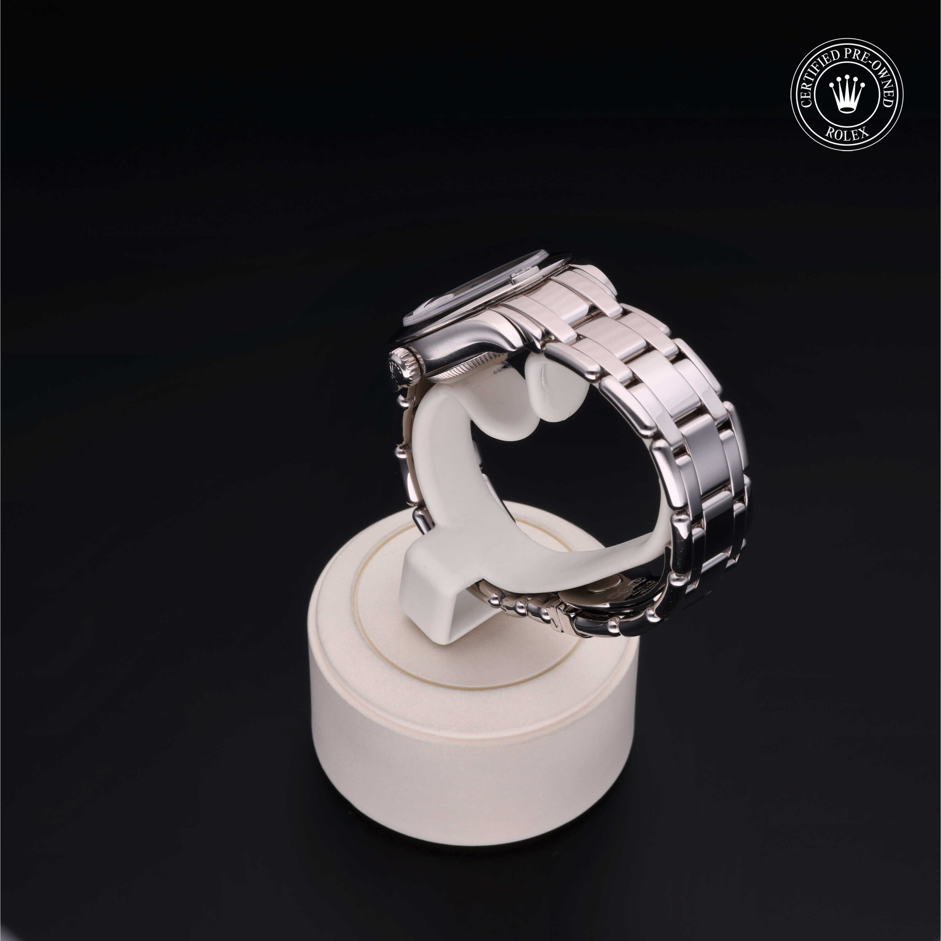 Oyster Perpetual Pearlmaster 29