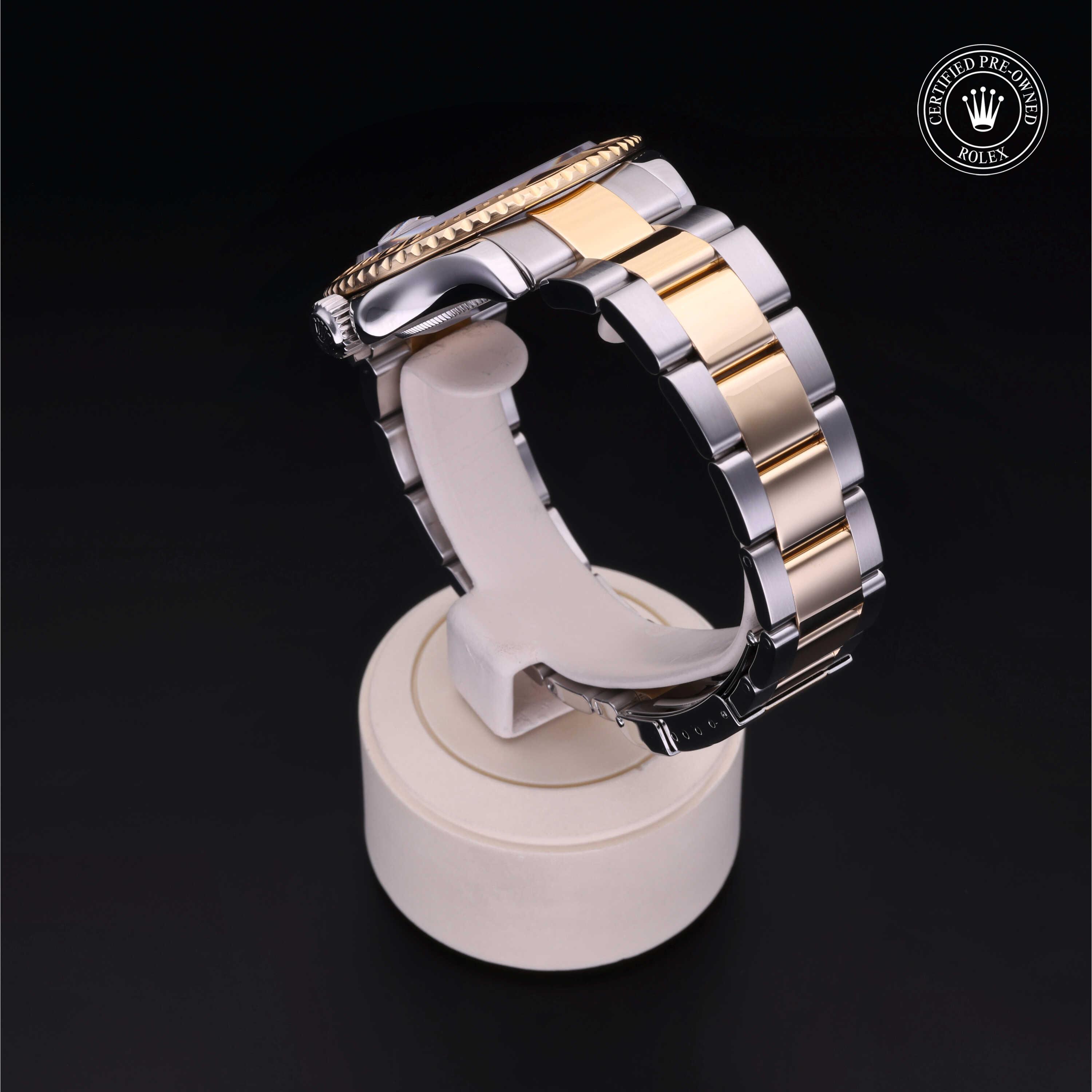 Oyster Perpetual Yacht-Master 40