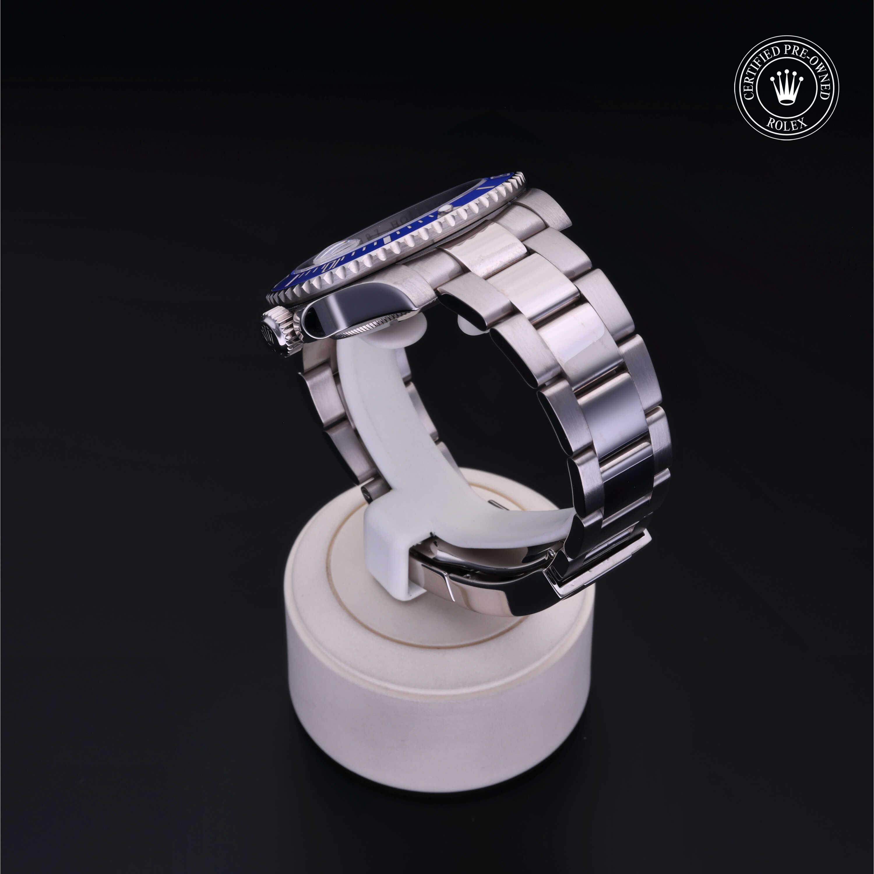 Oyster Perpetual Submariner Date