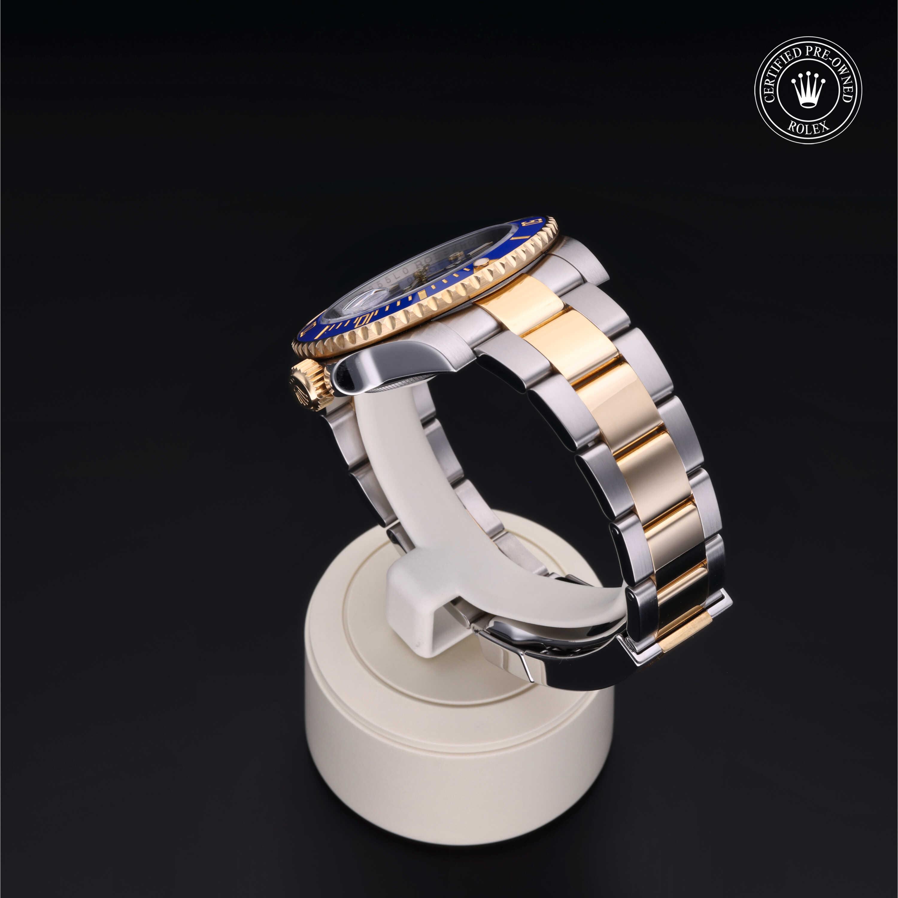 Oyster Perpetual Submariner Date