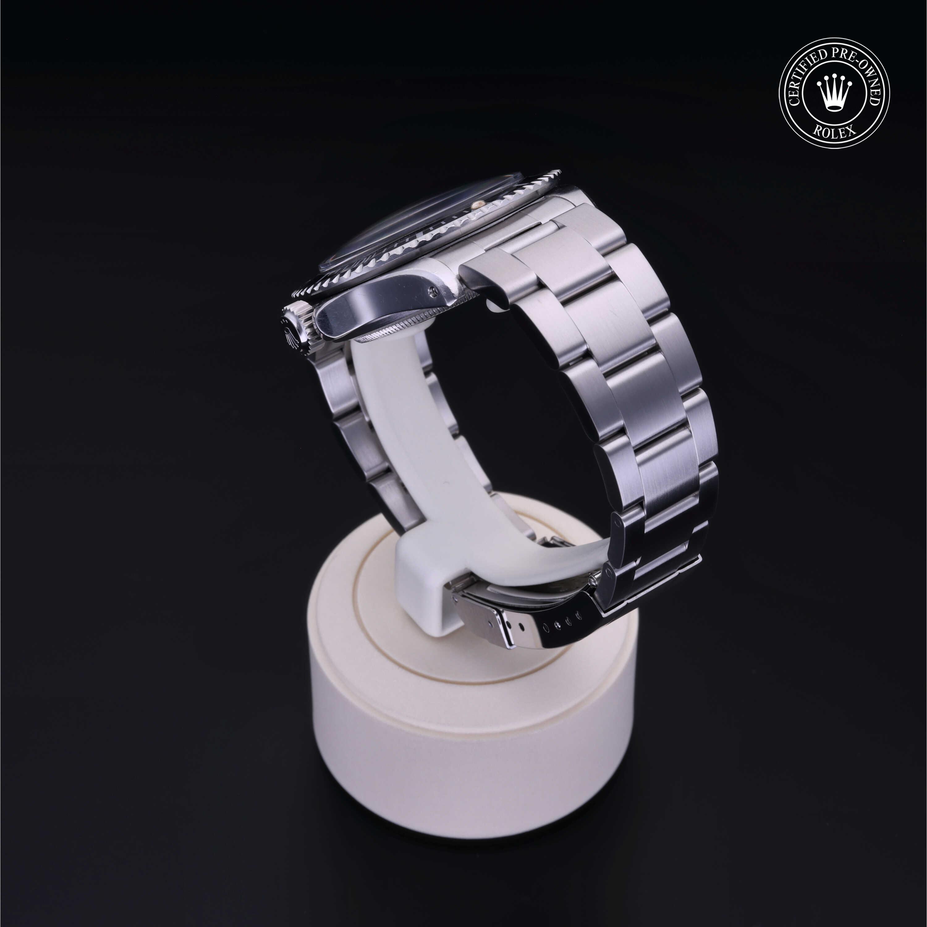 Oyster Perpetual Submariner