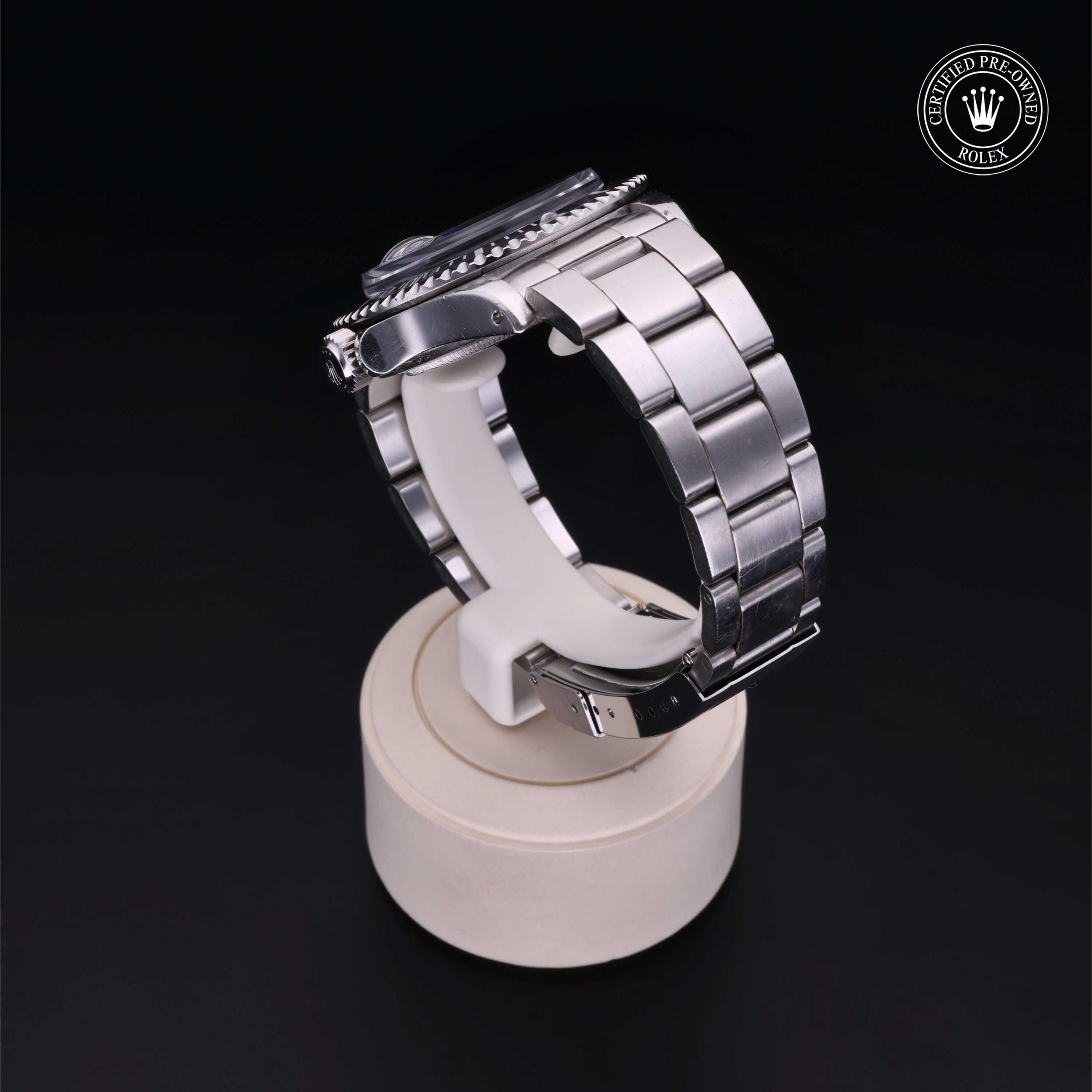 Oyster Perpetual Submariner Date