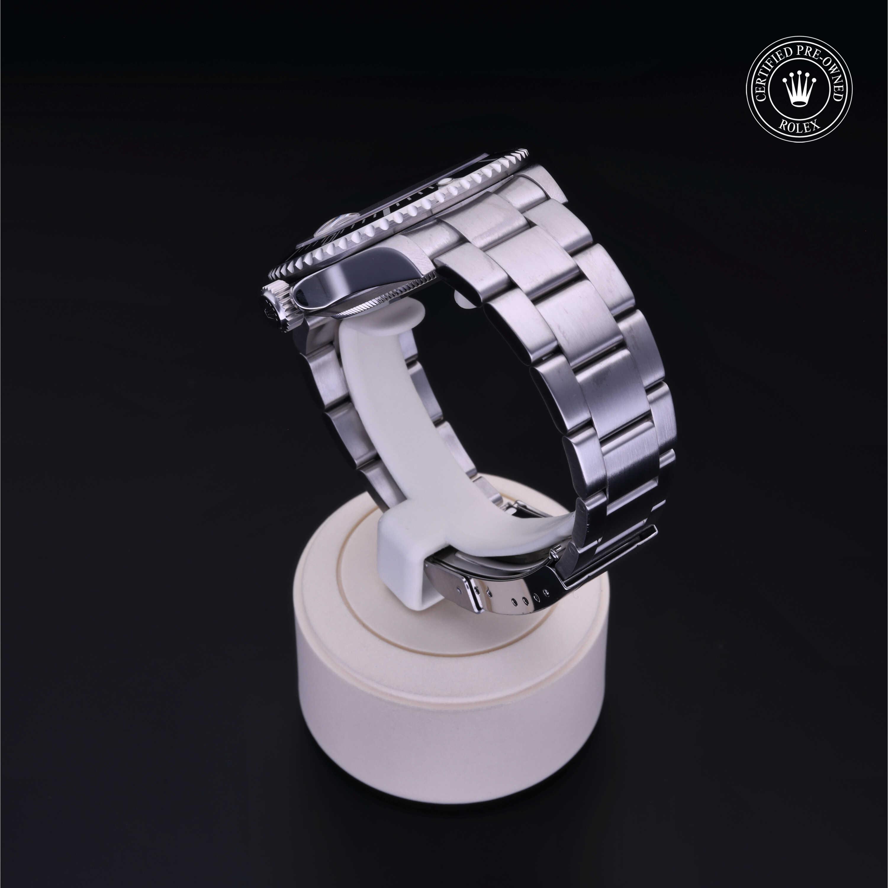 Oyster Perpetual Submariner Date