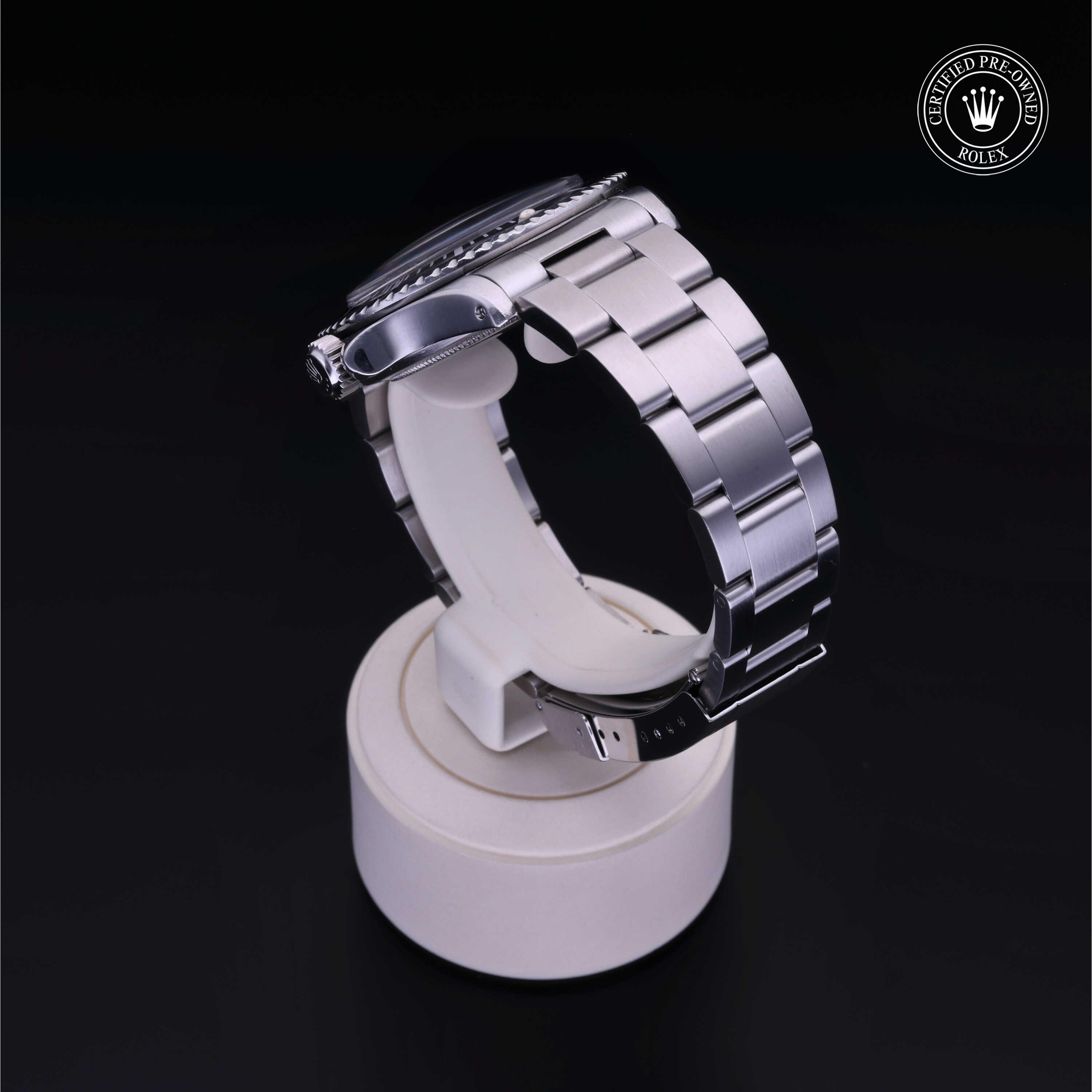 Oyster Perpetual Submariner