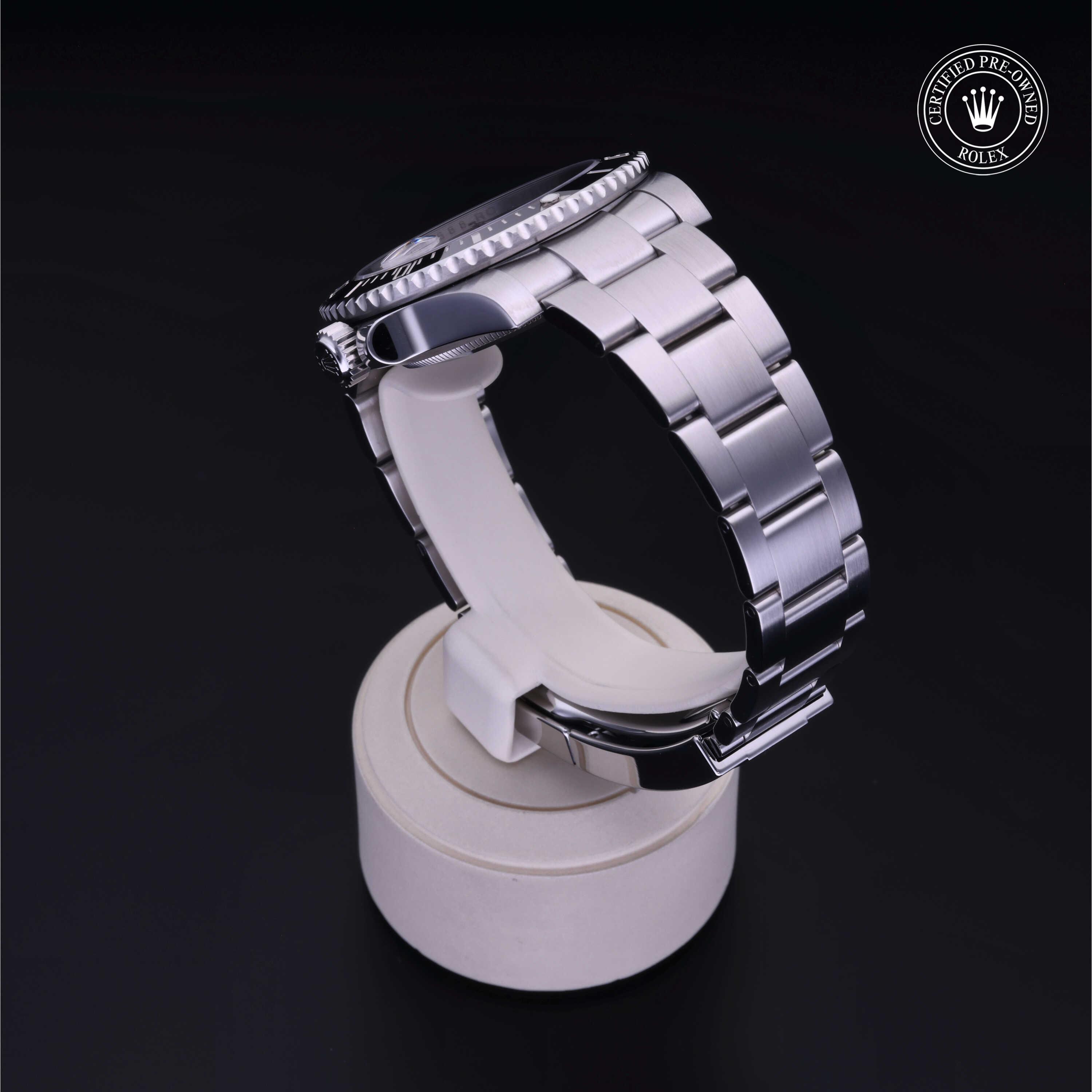 Oyster Perpetual Submariner Date
