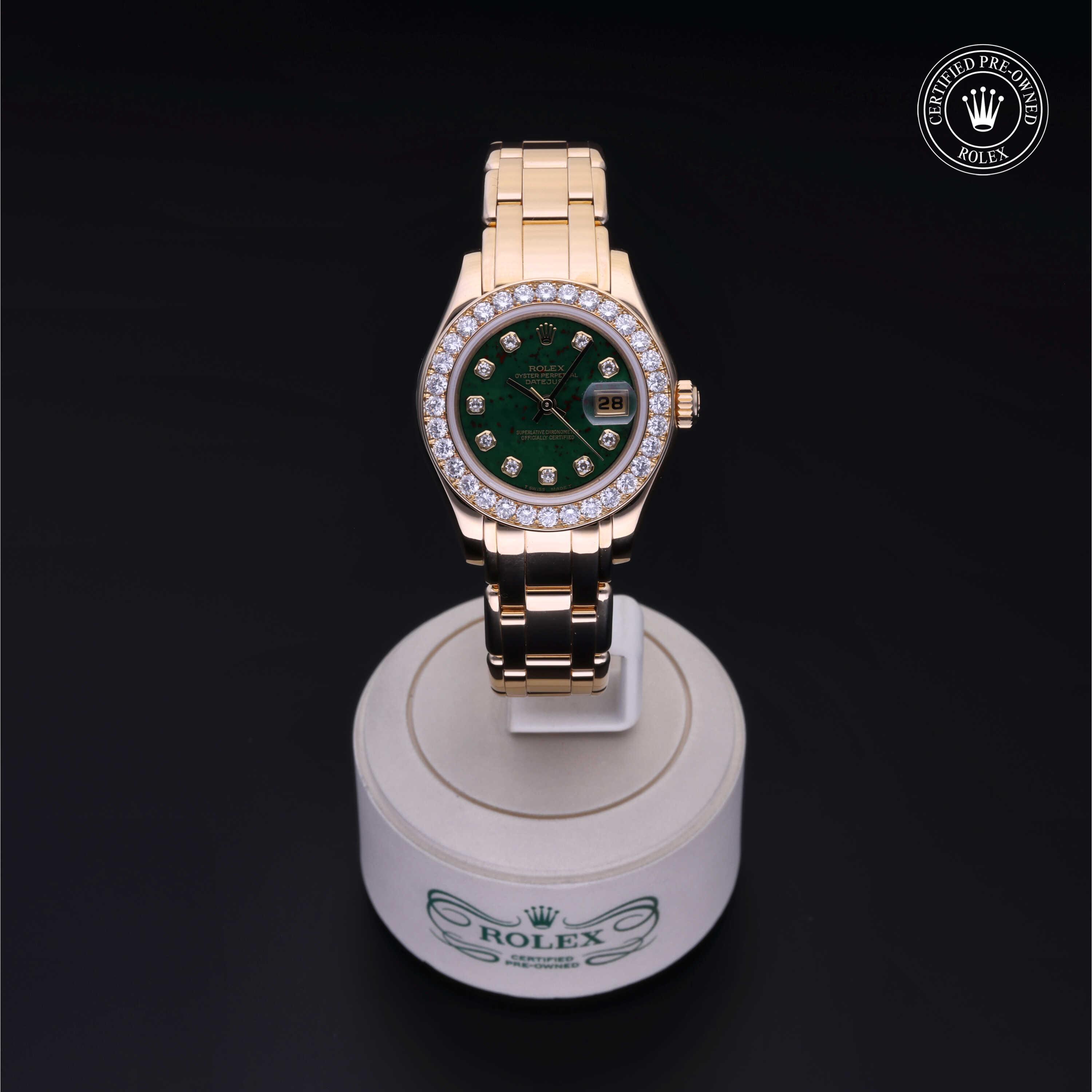 Oyster Perpetual Pearlmaster 29