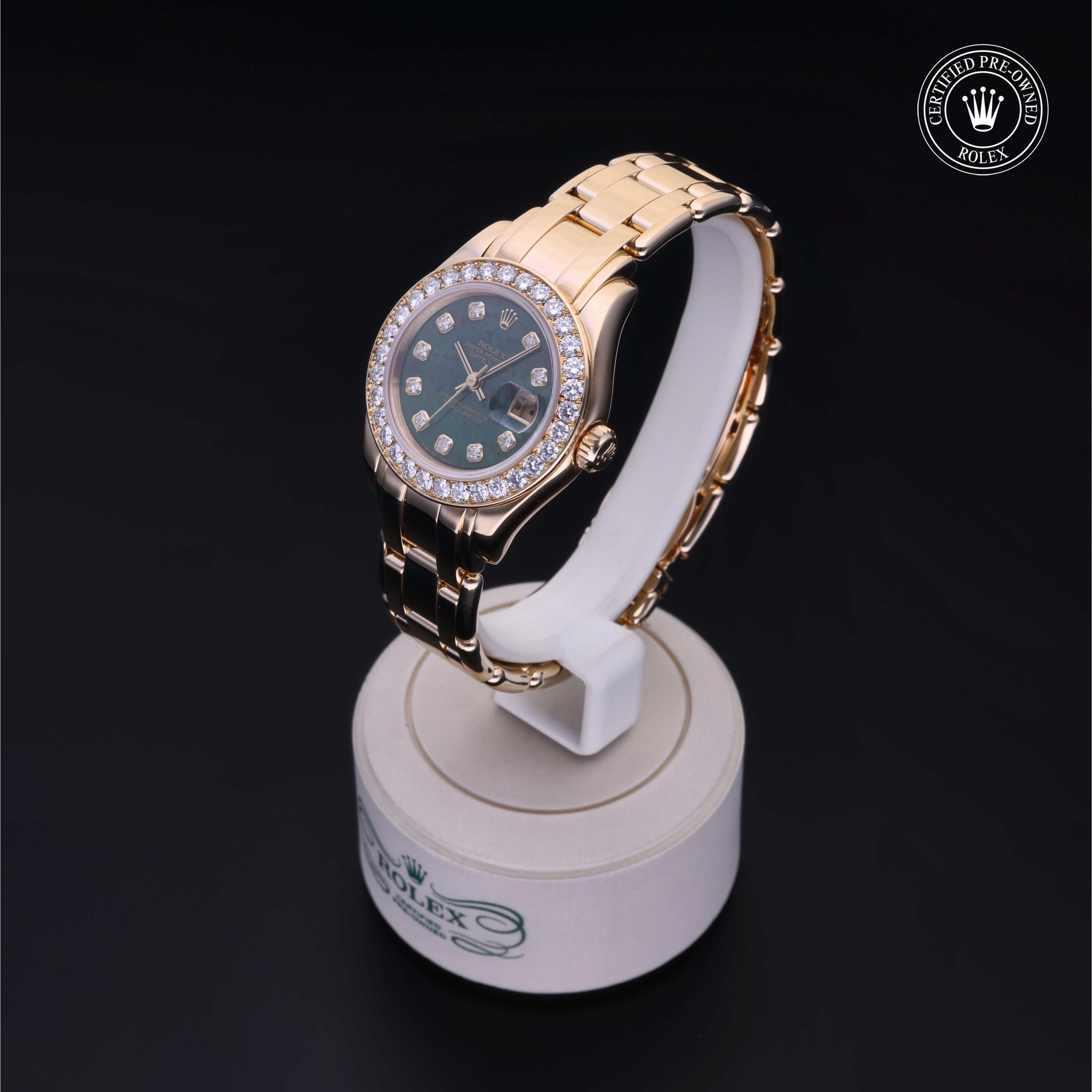 Oyster Perpetual Pearlmaster 29