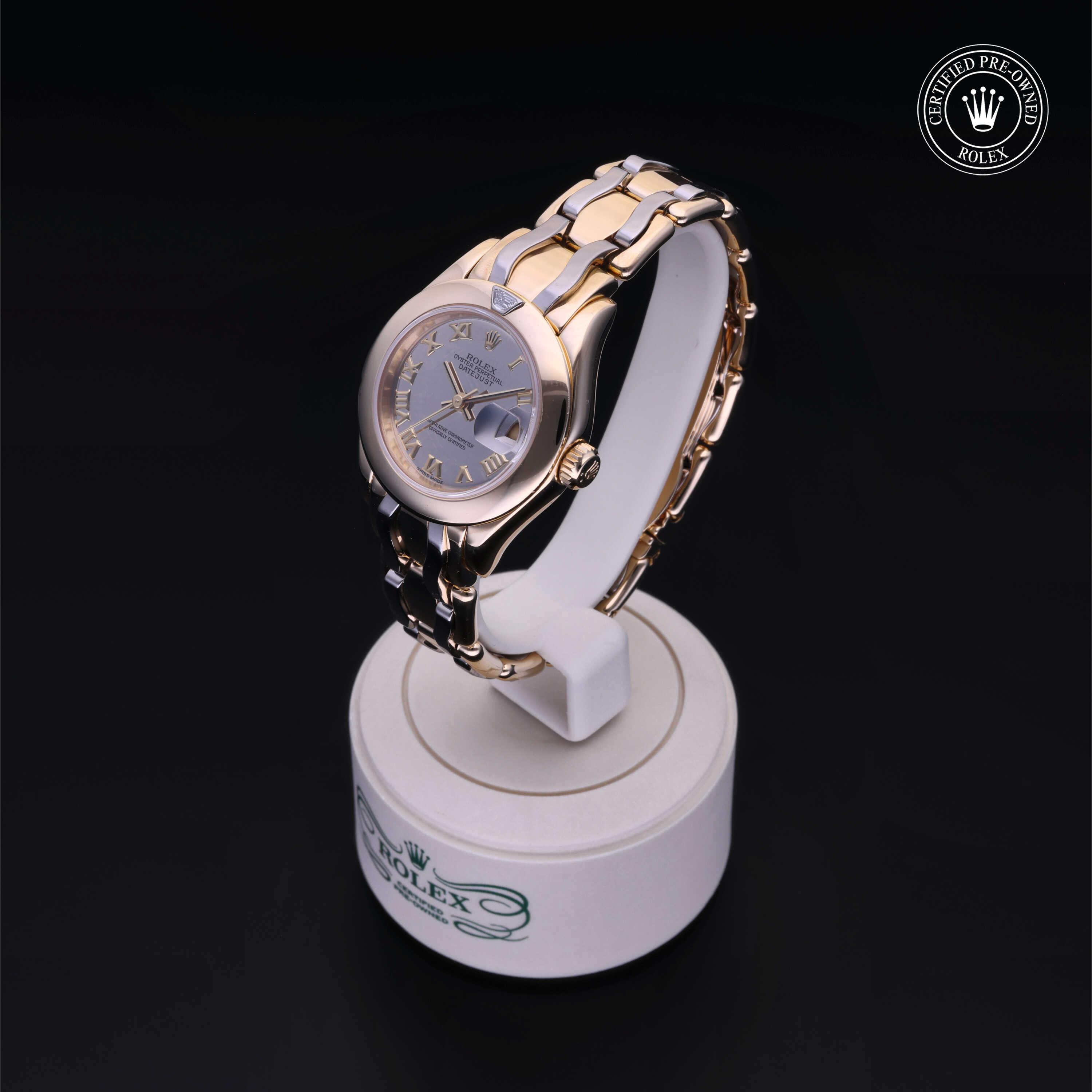 Oyster Perpetual Pearlmaster 29