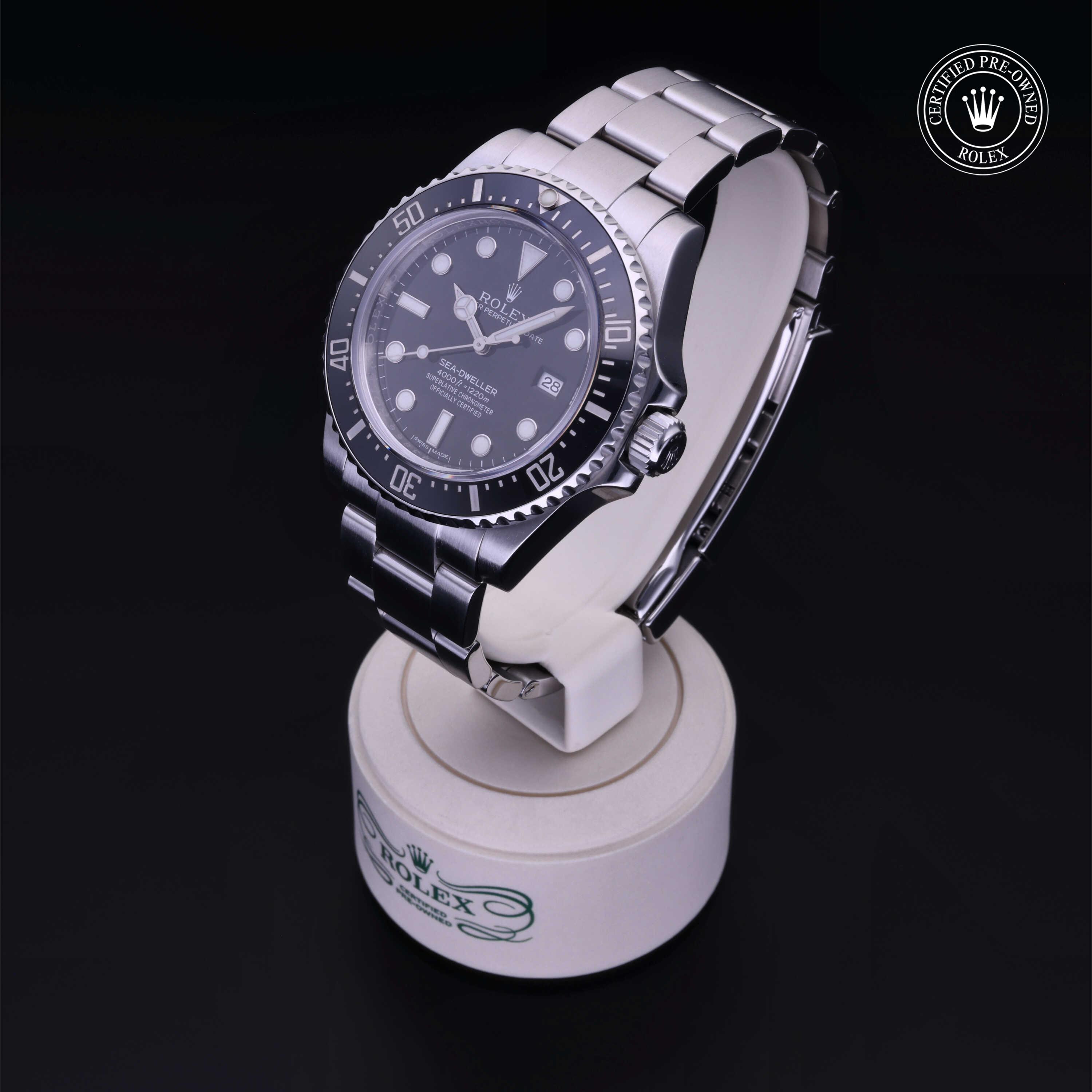 Oyster Perpetual Sea-Dweller 4000 alternate view 3
