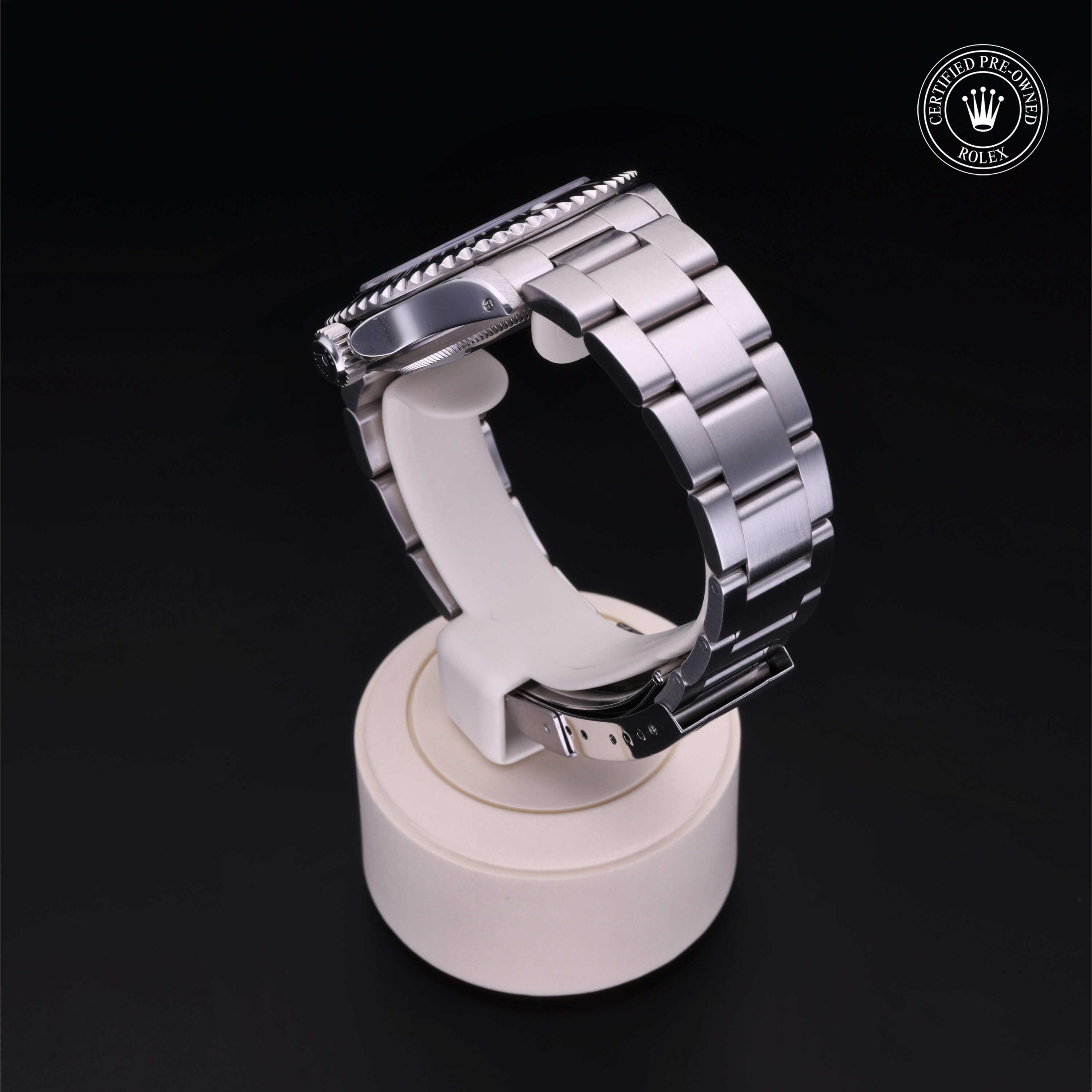 Oyster Perpetual Submariner
