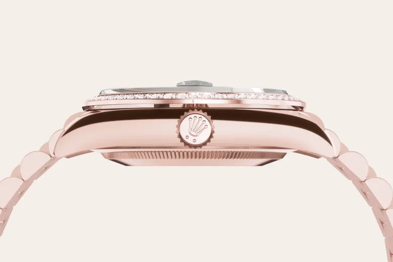 18 kt Everose gold