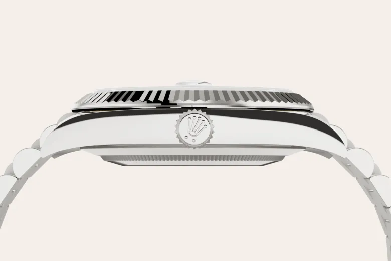 18 ct white gold